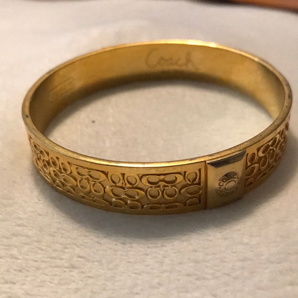 Gold coach bangle medium width - Picture 1 of 3